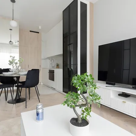 Art Deco Mokotow With Parking & Gym By Renters Prestige Appartamento *